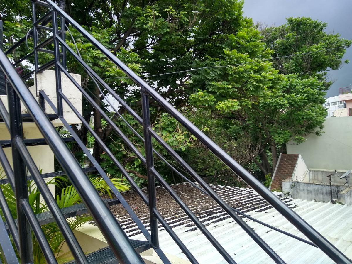 B Cube Hostel Bangalore Exterior photo